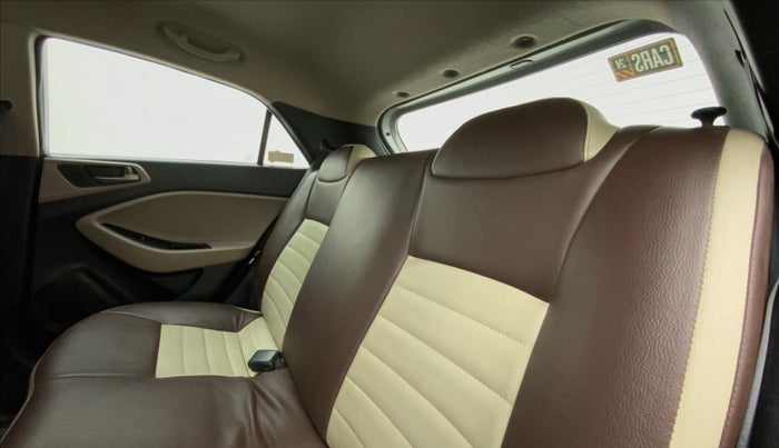 2017 Hyundai Elite i20 SPORTZ 1.2, Petrol, Manual, 51,047 km, Right Side Rear Door Cabin