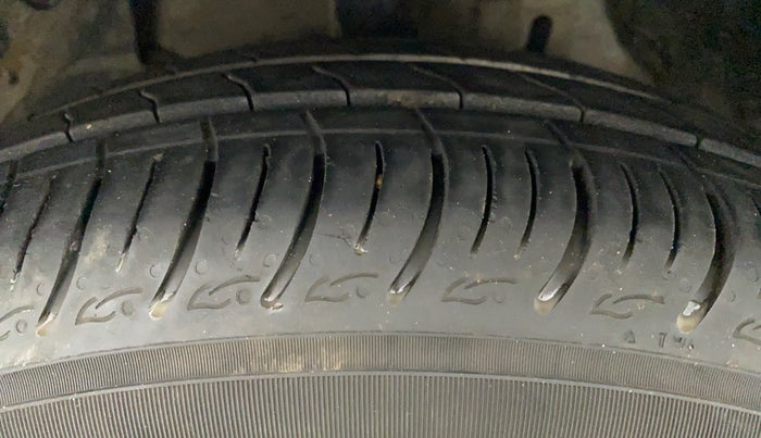 2015 Tata Zest XMS RT, Petrol, Manual, 69,390 km, Left Front Tyre Tread