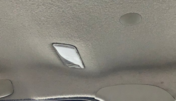 2018 Renault Duster RXS CVT, Petrol, Automatic, 60,390 km, Ceiling - Roof light/s not working