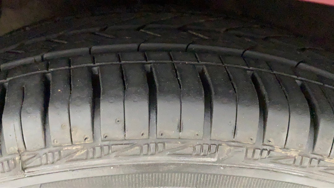 Left Front Tyre Tread