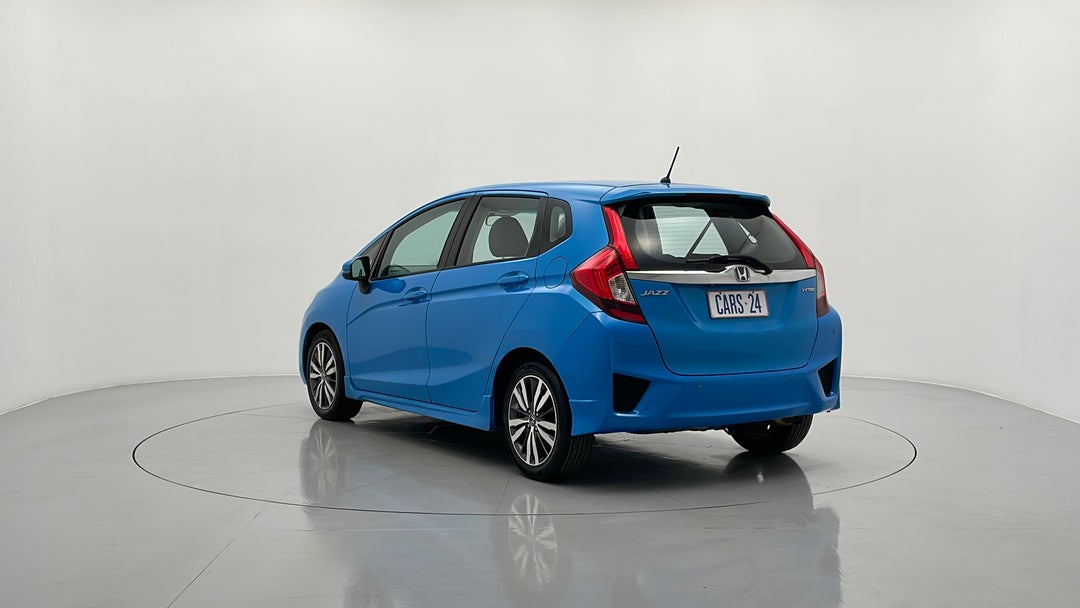 Left Back Diagonal (45- Degree) View