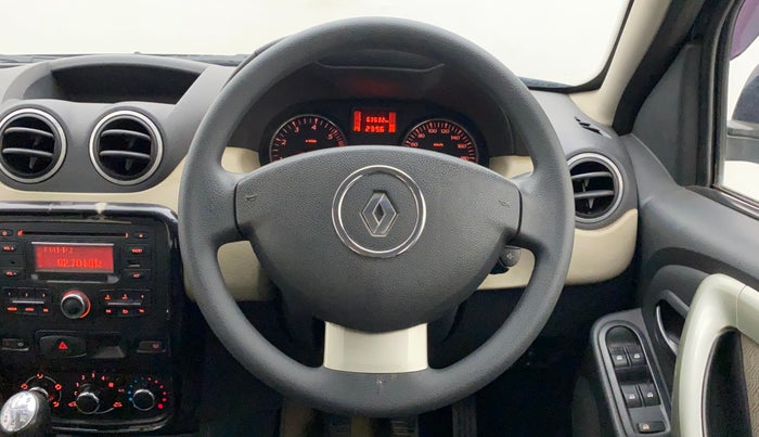 2014 Renault Duster 85 PS RXL DIESEL, Diesel, Manual, 63,632 km, Steering Wheel Close Up