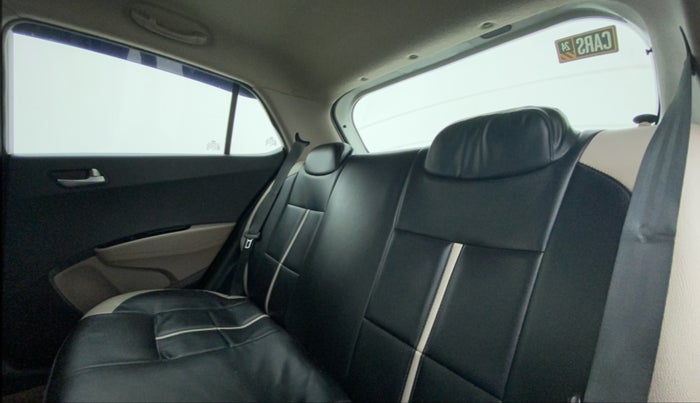 2014 Hyundai Grand i10 SPORTZ 1.2 KAPPA VTVT, Petrol, Manual, 57,821 km, Right Side Rear Door Cabin