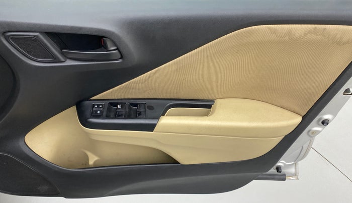 2014 Honda City SV MT PETROL, Petrol, Manual, 59,583 km, Driver Side Door Panels Control