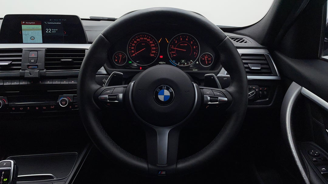 2018 BMW 3 20i M Sport, Automatic, 110737 km, Steering Wheel Close-up