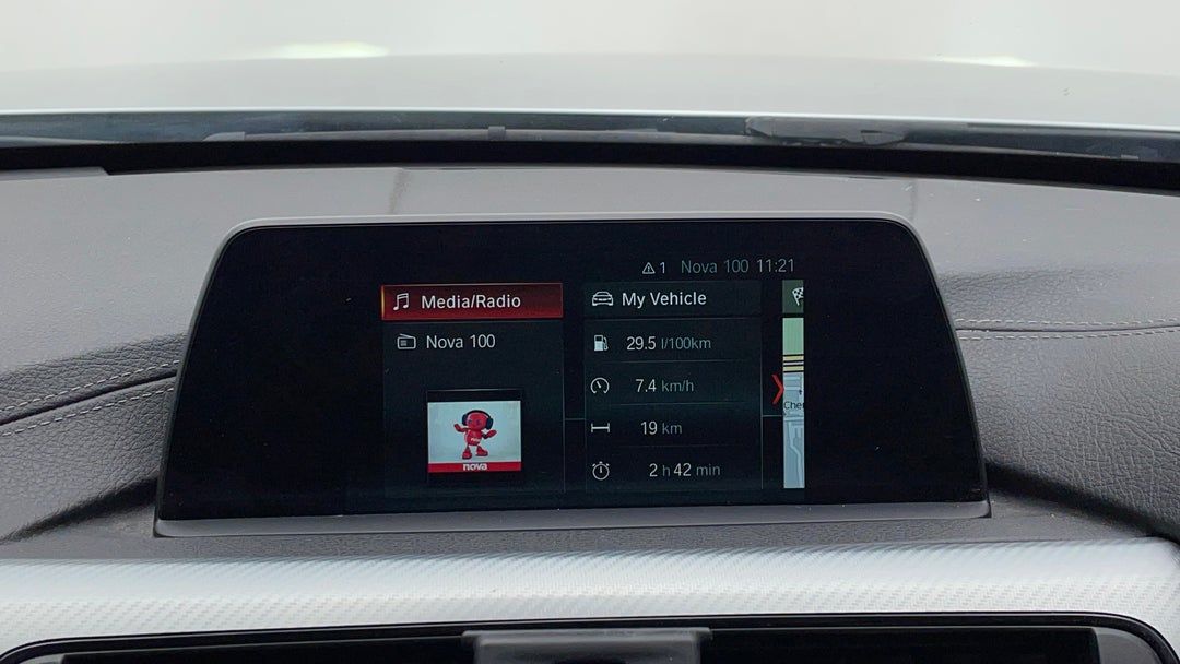 2018 BMW 3 20i M Sport, Automatic, 110737 km, Infotainment System