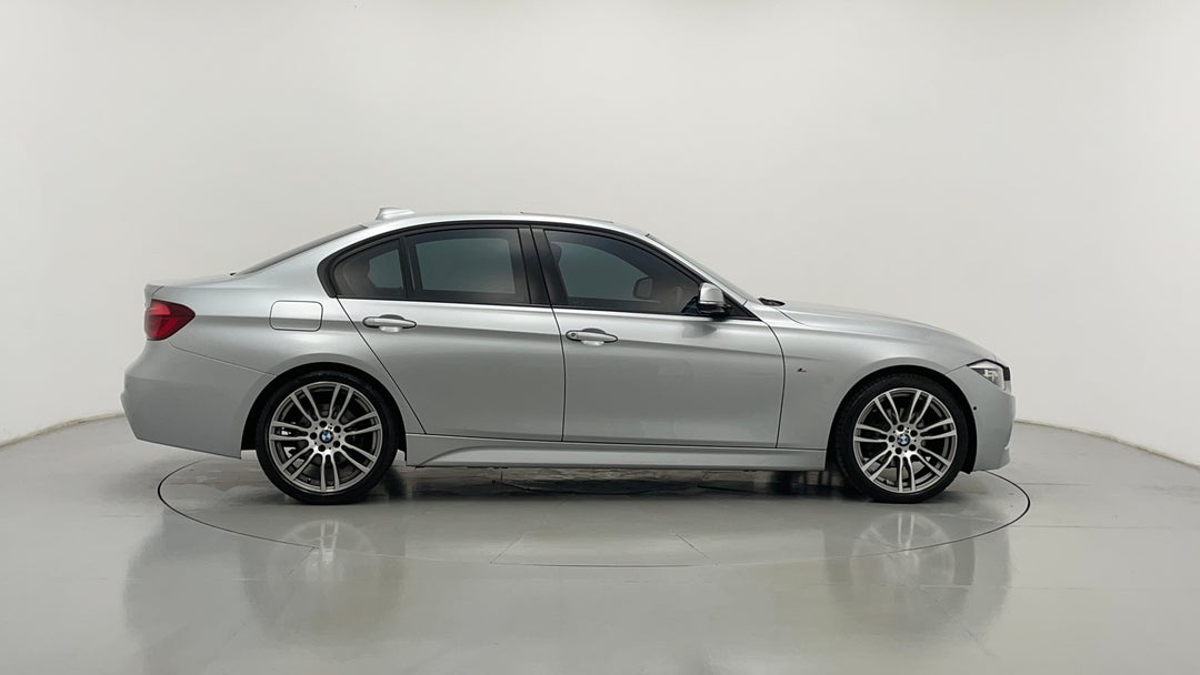 2018 BMW 3 20i M Sport, Automatic, 110737 km, Right Side View