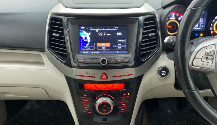 2019 Mahindra XUV300 W8 (O) 1.5 DIESEL AMT, Diesel, Automatic, 54,846 km, Air Conditioner