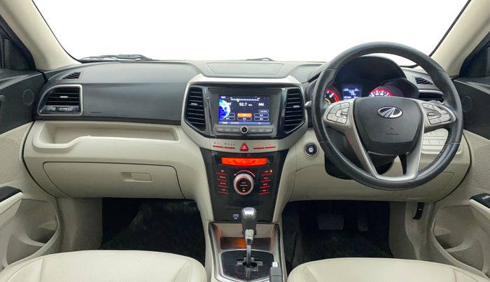 2019 Mahindra XUV300 W8 (O) 1.5 DIESEL AMT, Diesel, Automatic, 54,846 km, Dashboard