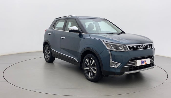 2019 Mahindra XUV300 W8 (O) 1.5 DIESEL AMT, Diesel, Automatic, 54,846 km, Right Front Diagonal