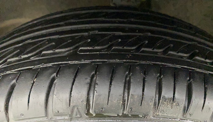 2015 Maruti Alto K10 VXI AMT, Petrol, Automatic, 34,721 km, Left Front Tyre Tread