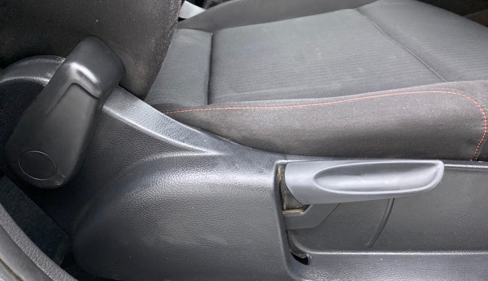 2019 Volkswagen Polo HIGHLINE PLUS 1.5L DIESEL, Diesel, Manual, 57,363 km, Driver Side Adjustment Panel