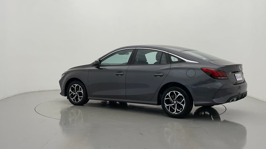 Left Back Diagonal (45- Degree) View