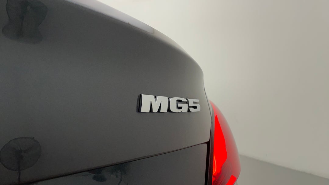 Badge (Boot Right Side)