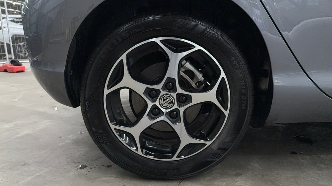 2024 MG Mg3 Essence, Automatic, 22275 km, Right Rear Wheel