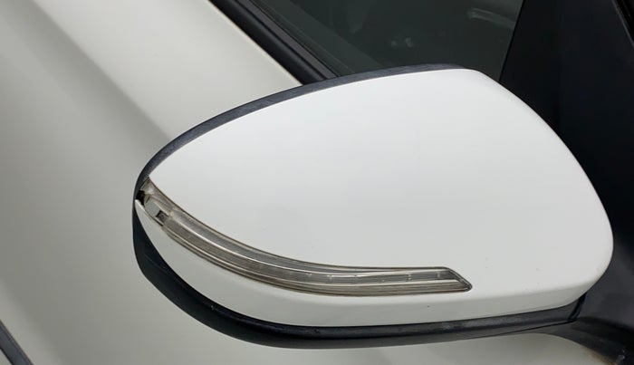 2018 Hyundai Elite i20 ASTA 1.2 (O), Petrol, Manual, 40,464 km, Right rear-view mirror - Indicator light not working