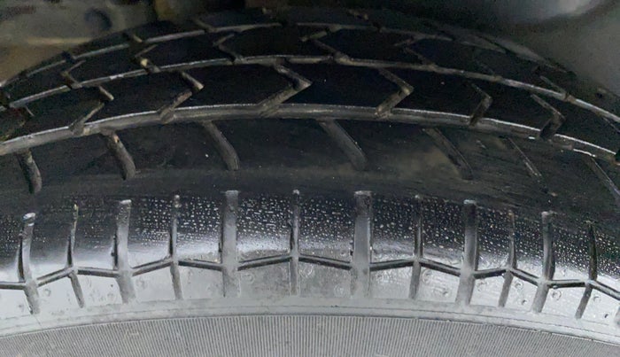 2016 Maruti Swift Dzire VDI BS IV, Diesel, Manual, 38,027 km, Right Rear Tyre Tread