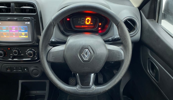 2018 Renault Kwid RXT 0.8 (O), Petrol, Manual, 84,394 km, Steering Wheel Close Up