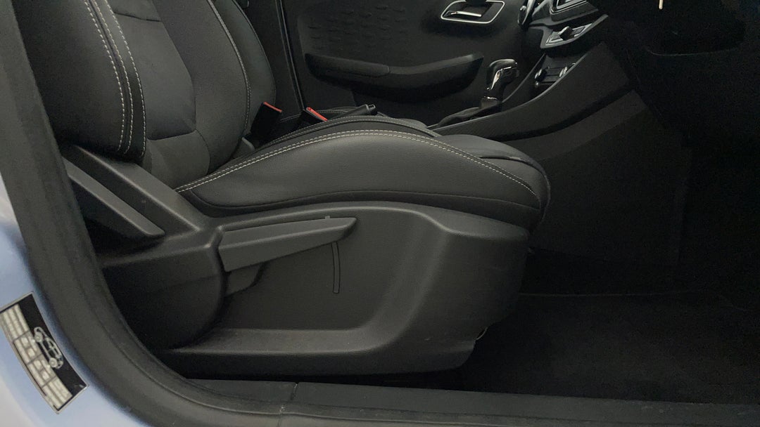 2022 MG Mg3 Auto Excite (with Navigation), Automatic, 24938 km, Drivers Side Adjustment Panel