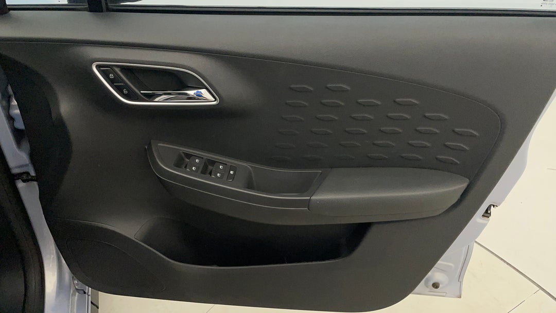 2022 MG Mg3 Auto Excite (with Navigation), Automatic, 24938 km, Speaker View