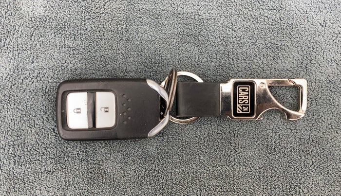 2018 Honda WR-V 1.5L I-DTEC VX MT, Diesel, Manual, 78,793 km, Key Close Up