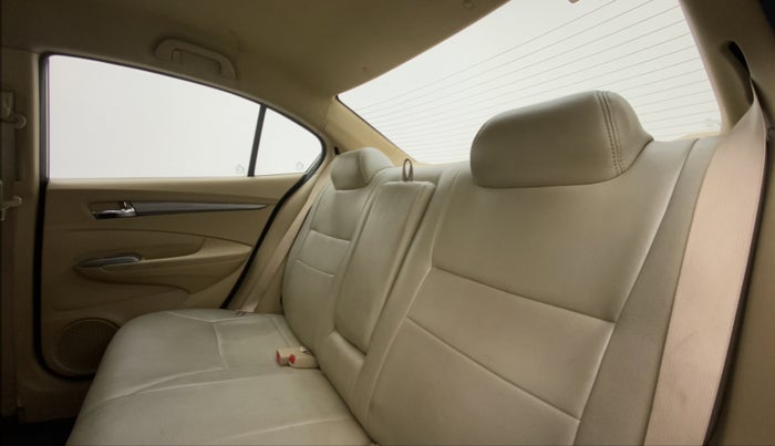 2013 Honda City 1.5L I-VTEC V MT, Petrol, Manual, 70,653 km, Right Side Rear Door Cabin
