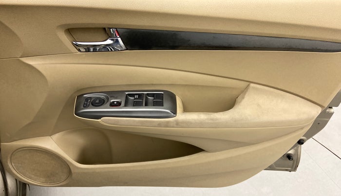 2013 Honda City 1.5L I-VTEC V MT, Petrol, Manual, 70,653 km, Driver Side Door Panels Control