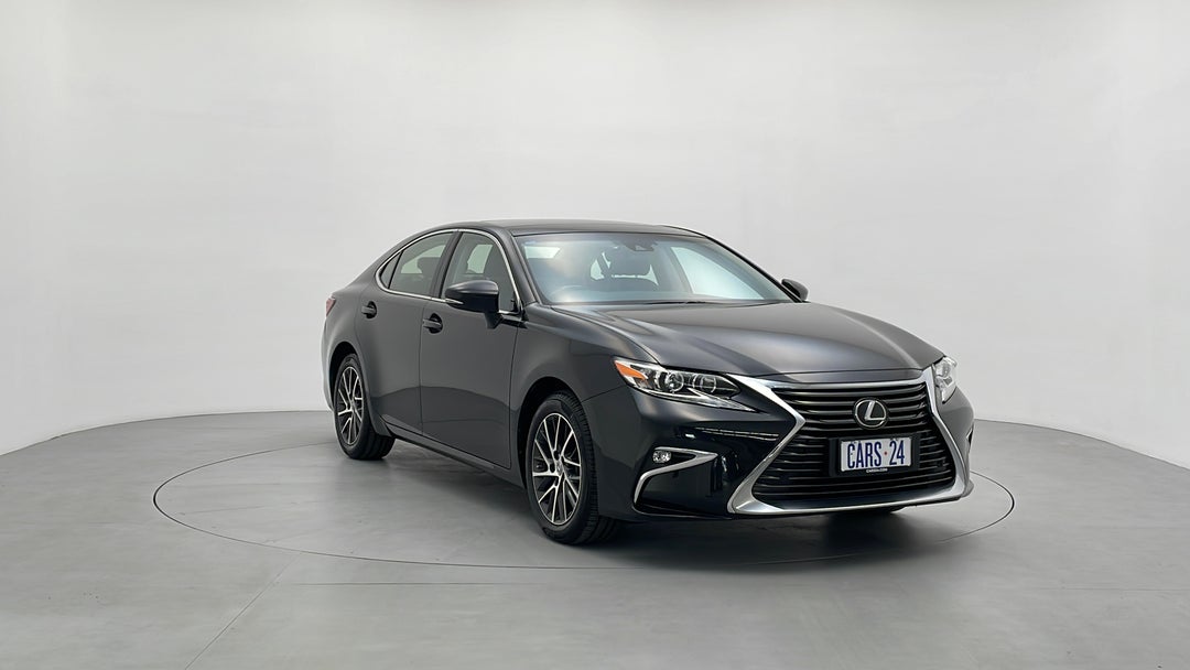 Right Front Diagonal (45- Degree) View