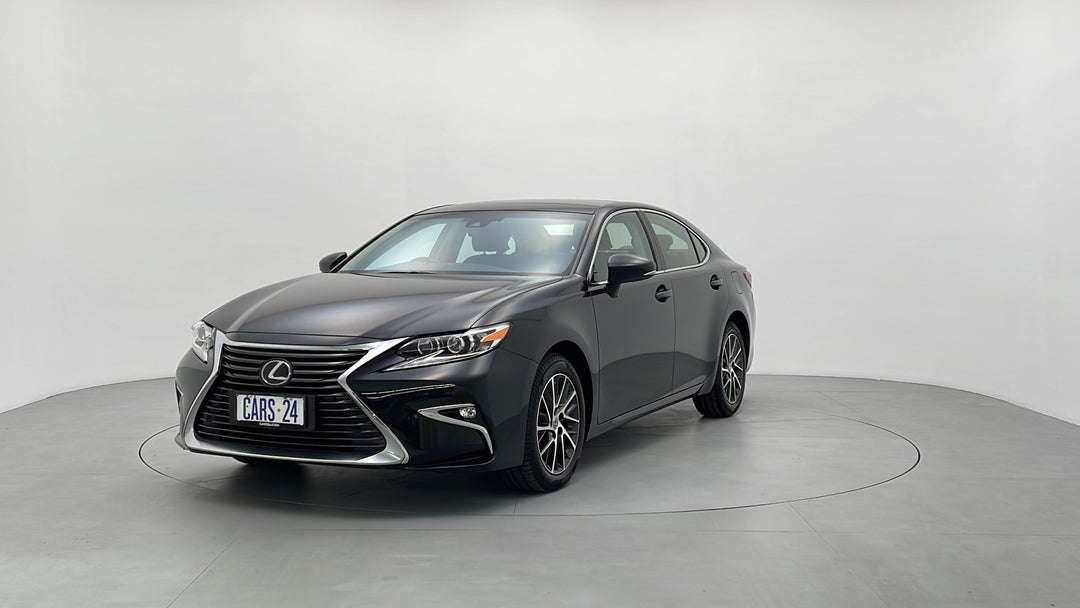 Left Front Diagonal (45- Degree) View