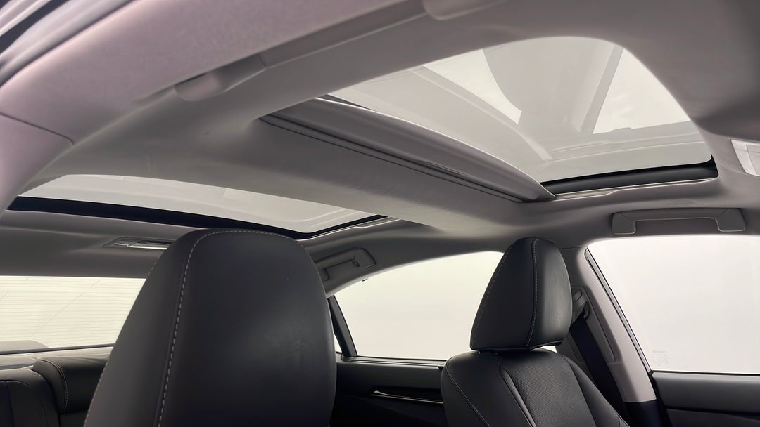Interior Sunroof/Moonroof