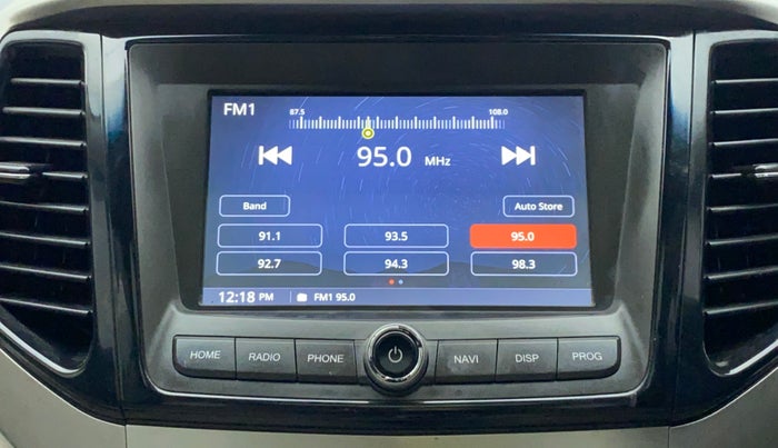 2019 Mahindra XUV300 W8(O), Diesel, Manual, 84,472 km, Infotainment System