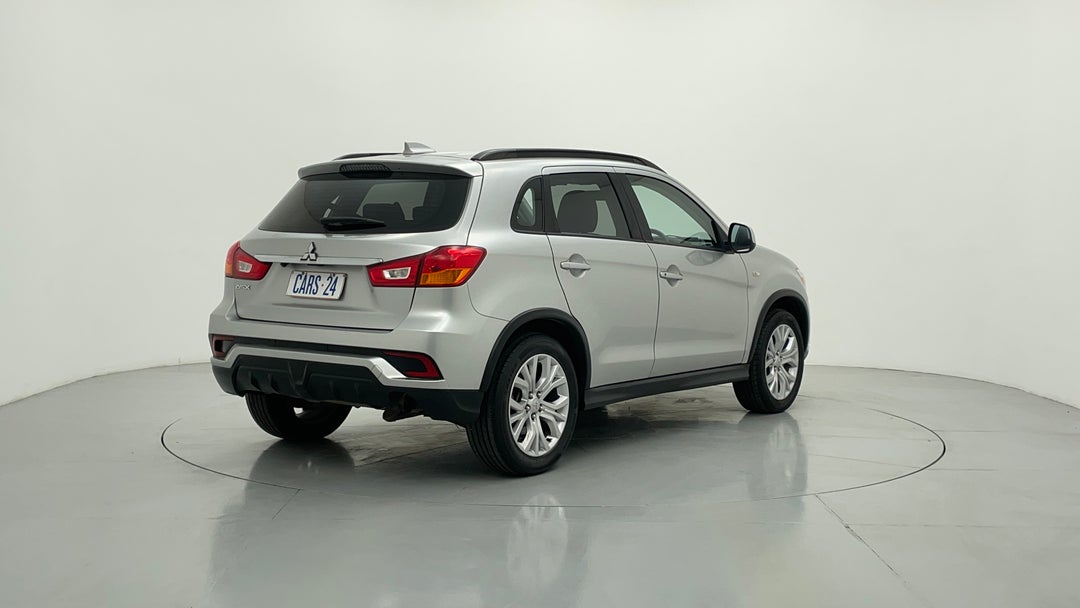 Right Back Diagonal (45- Degree) View