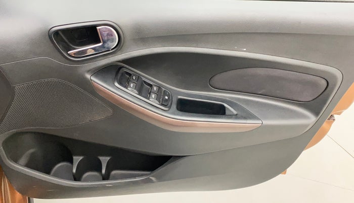 2019 Ford FREESTYLE TITANIUM PLUS 1.5 DIESEL, Diesel, Manual, Driver Side Door Panels Control