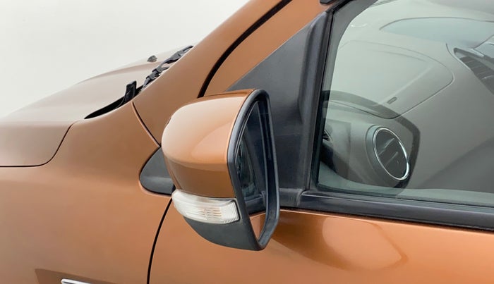 2019 Ford FREESTYLE TITANIUM PLUS 1.5 DIESEL, Diesel, Manual, Left rear-view mirror - Minor folding noise