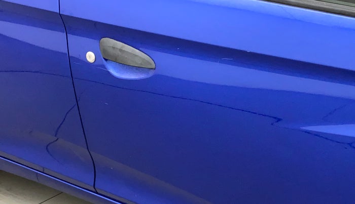 2017 Hyundai Eon ERA PLUS (O), Petrol, Manual, 27,844 km, Driver-side door - Minor scratches