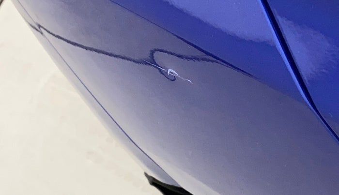 2017 Hyundai Eon ERA PLUS (O), Petrol, Manual, 27,844 km, Right quarter panel - Slightly dented