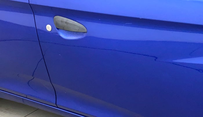 2017 Hyundai Eon ERA PLUS (O), Petrol, Manual, 27,844 km, Driver-side door - Slightly dented