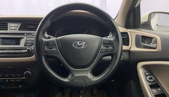 2015 Hyundai Elite i20 SPORTZ 1.4 (O) CRDI, Diesel, Manual, 72,245 km, Steering Wheel Close Up