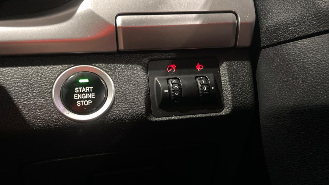 2021 LDV T60 Max Luxe (4x4), Automatic, 104237 km, Utility Switches/Buttons