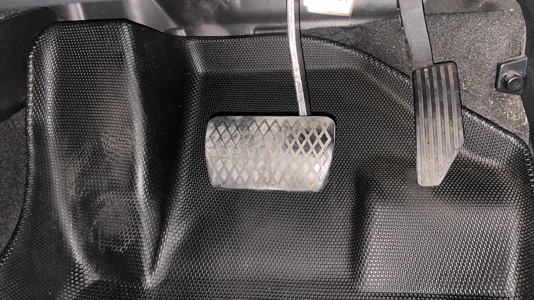 2021 LDV T60 Max Luxe (4x4), Automatic, 104237 km, Pedals and Footmat