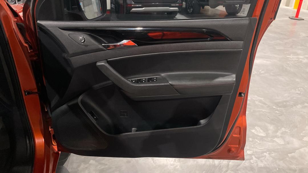 2021 LDV T60 Max Luxe (4x4), Automatic, 104237 km, Speaker View