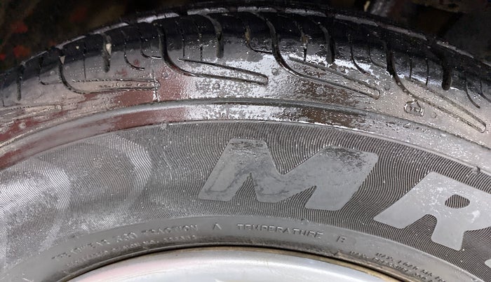 2018 Maruti Swift VXI D, Petrol, Manual, 74,536 km, Right Front Tyre Tread