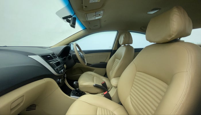 2016 Hyundai Verna FLUIDIC 1.6 CRDI S 4S, Diesel, Manual, 92,441 km, Right Side Front Door Cabin