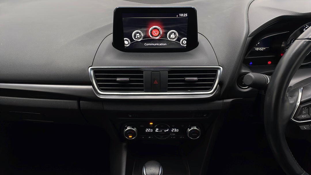 2017 Mazda 3 Sp25 Gt, Automatic, 49450 km, Center Console