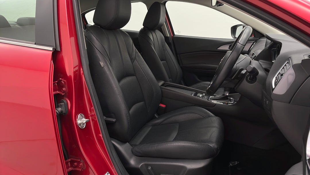 2017 Mazda 3 Sp25 Gt, Automatic, 49450 km, Right Side Front Door Cabin View