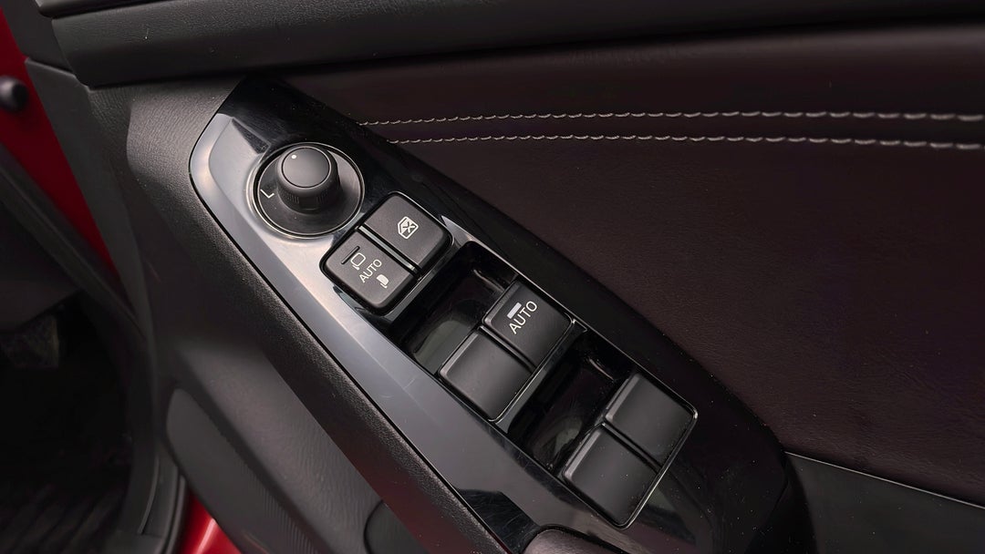 2017 Mazda 3 Sp25 Gt, Automatic, 49450 km, Drivers Side Door Panel Controls