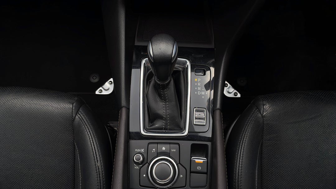 2017 Mazda 3 Sp25 Gt, Automatic, 49450 km, Gear Lever 