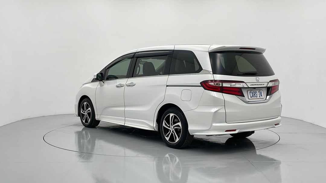 Left Back Diagonal (45- Degree) View