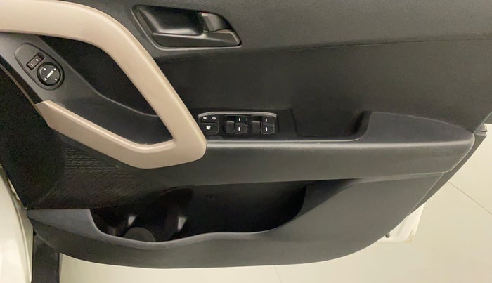 2016 Hyundai Creta E PLUS 1.6 PETROL, Petrol, Manual, 56,586 km, Driver Side Door Panels Control