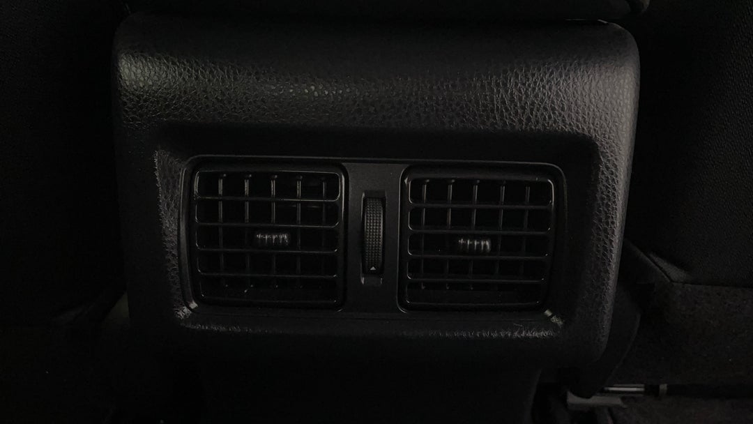 2021 Toyota Camry Ascent, Automatic, 32315 km, Rear A/C Vent